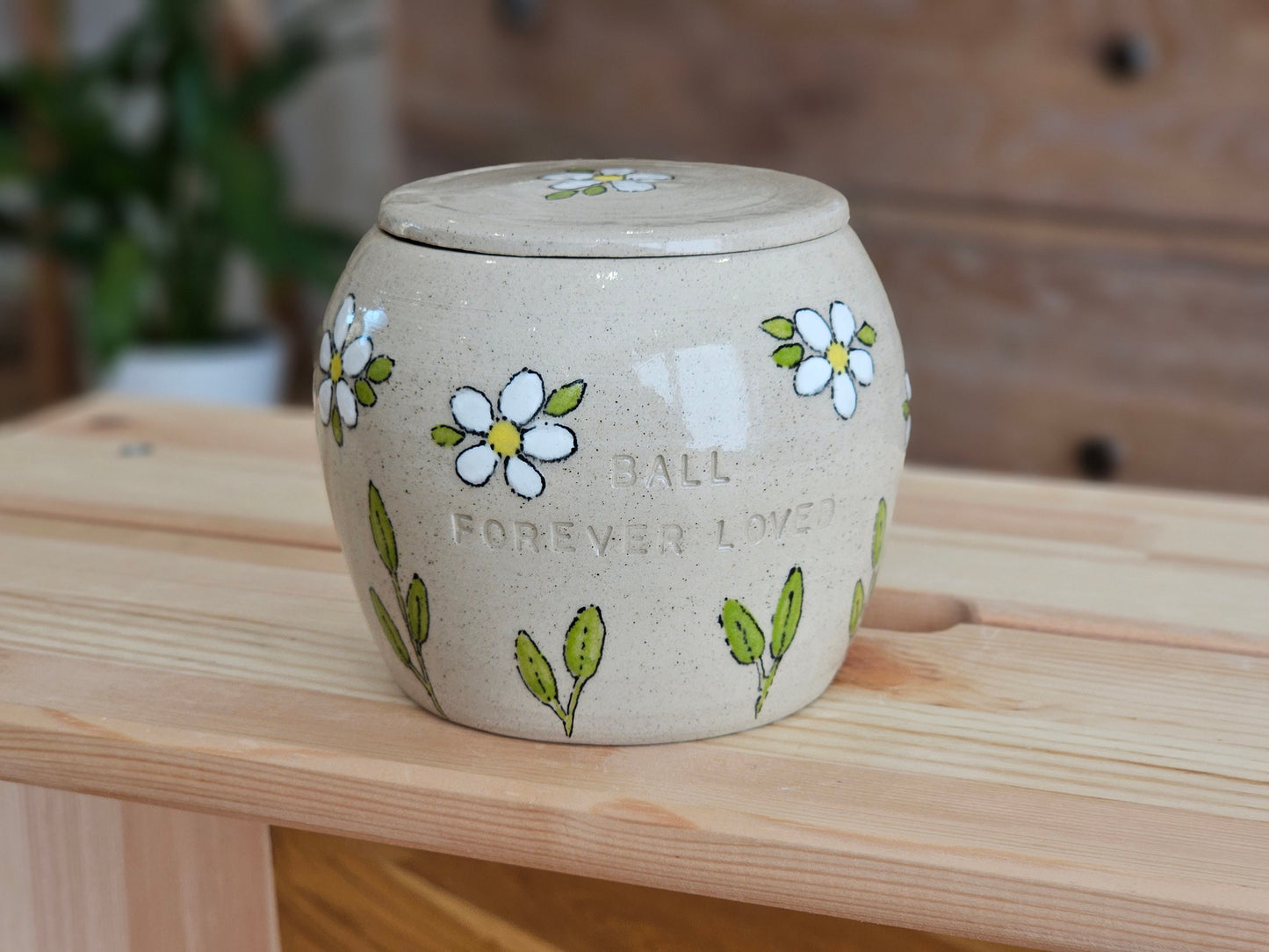 Daisy Pet Urn