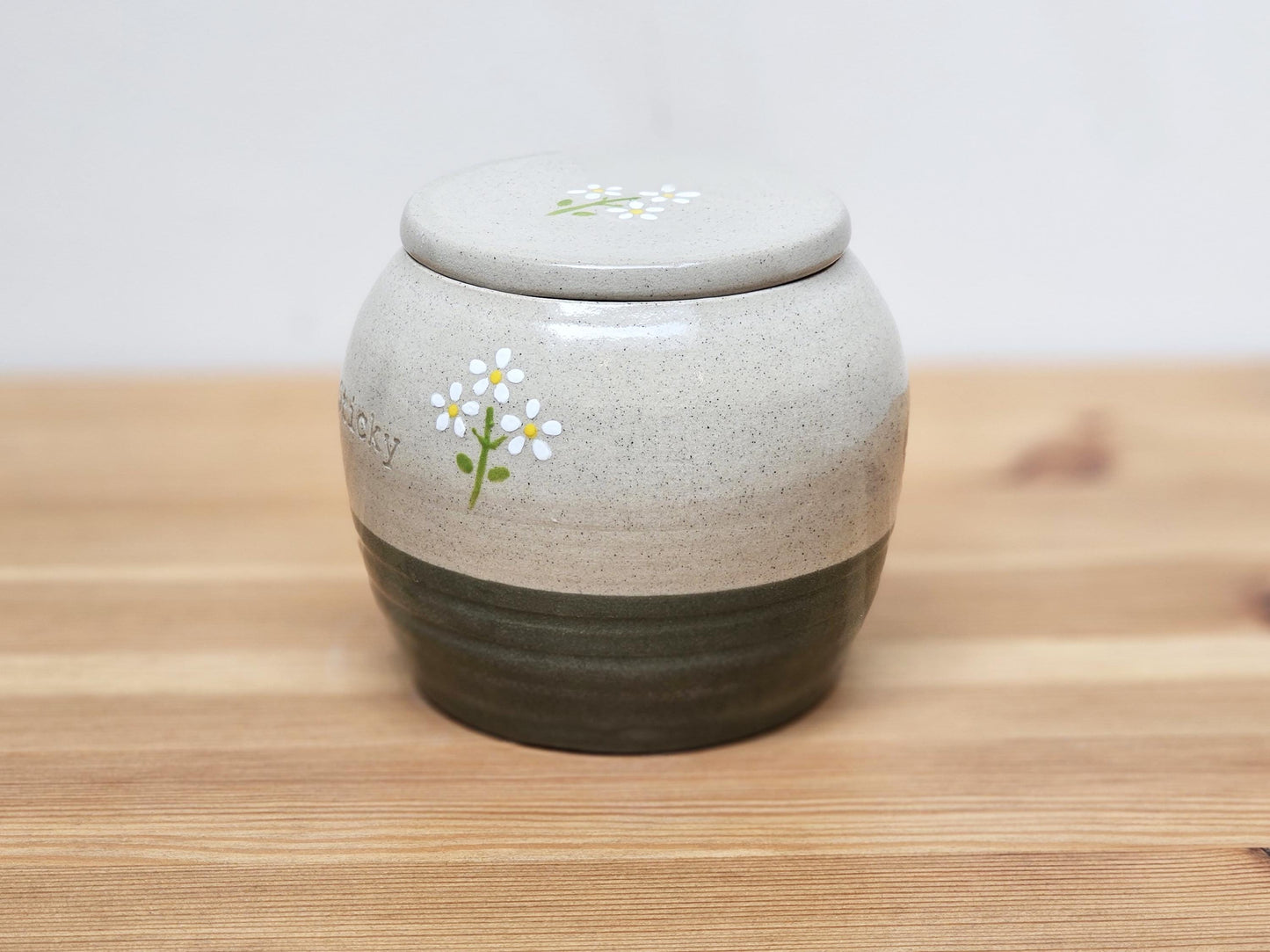 Green Daisies Pet Urn